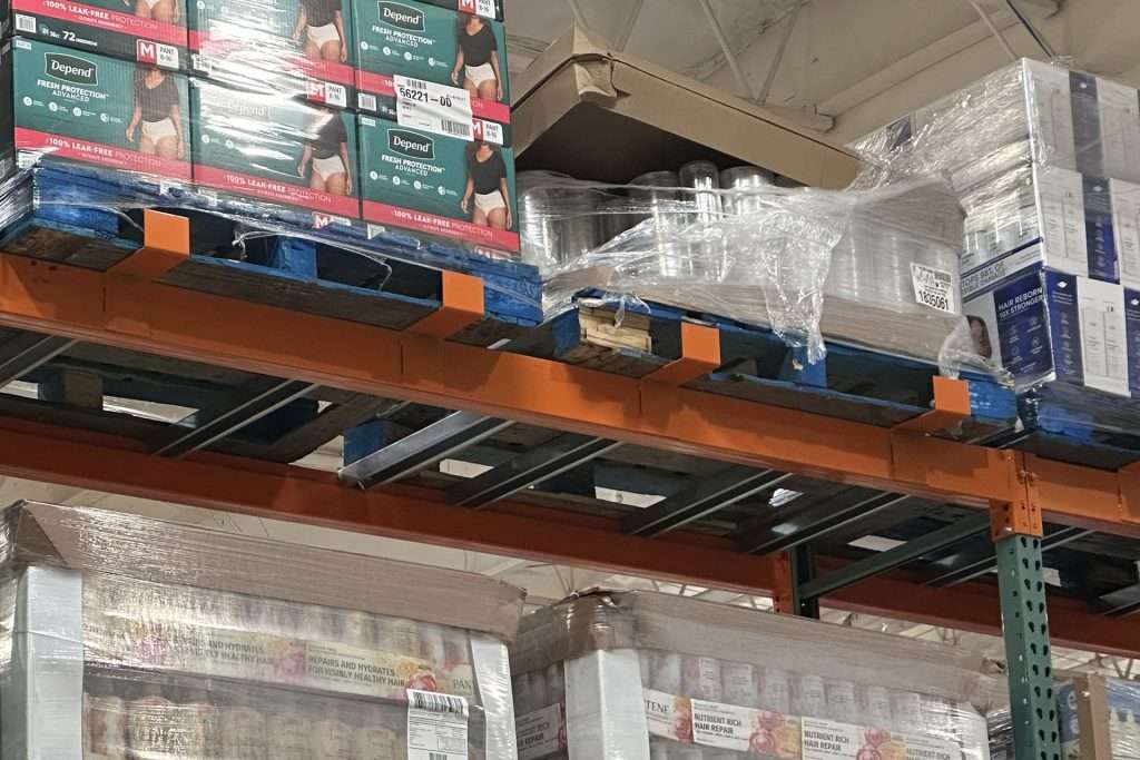 Pallet Rack in Costco