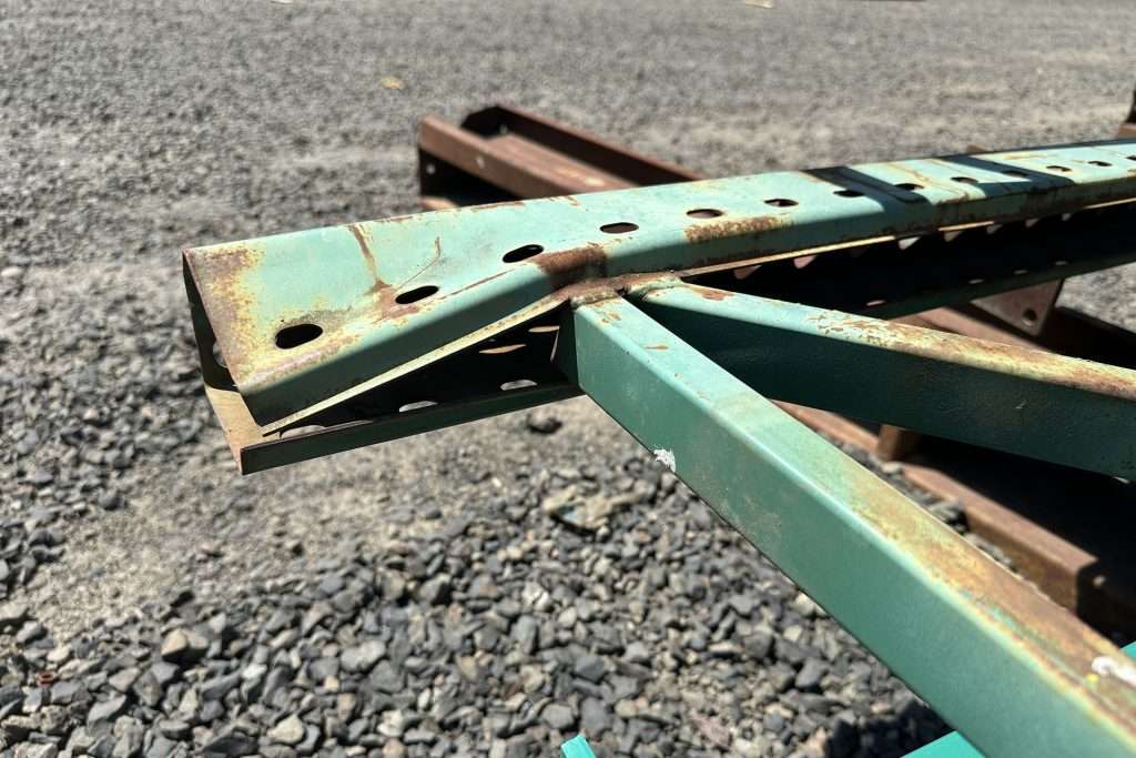 Twisted or Leaning Frames