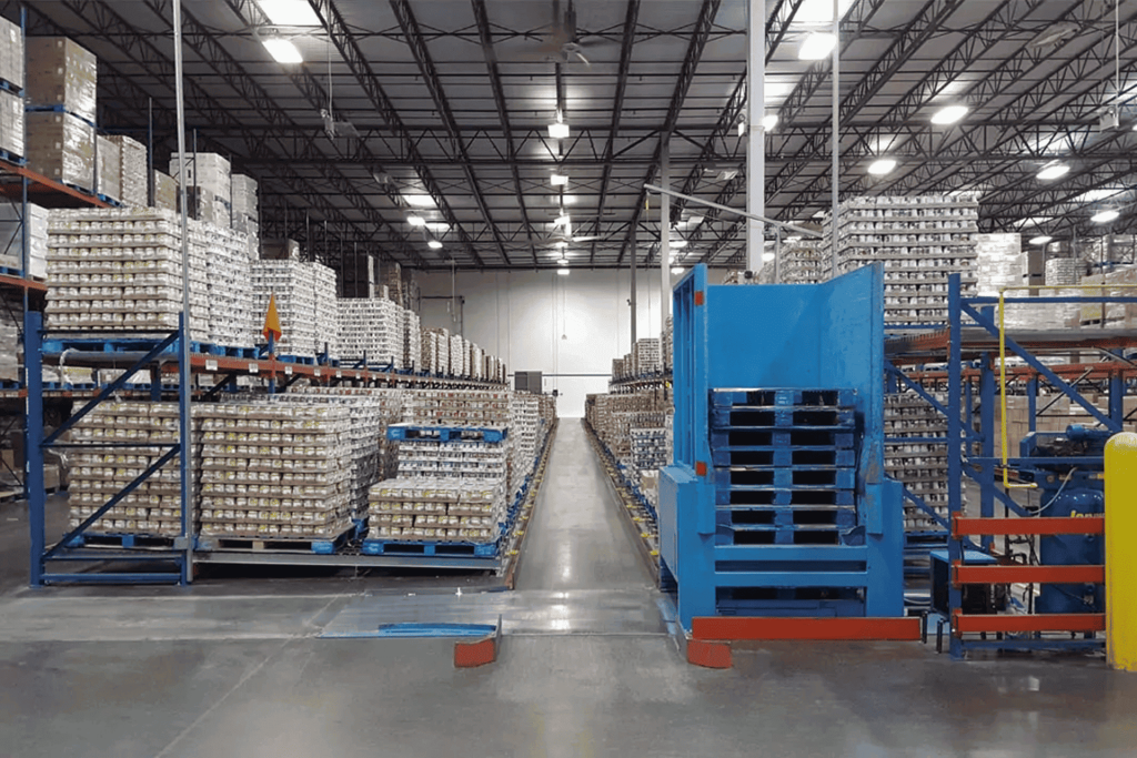 Pallet Flow Rack in 3pl Warehouse
